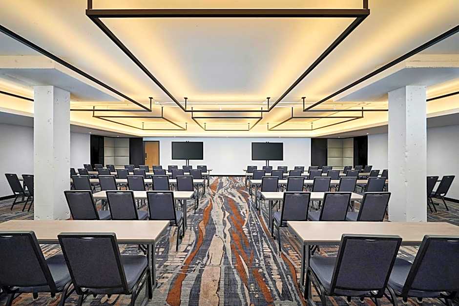 Sheraton Laval Hotel