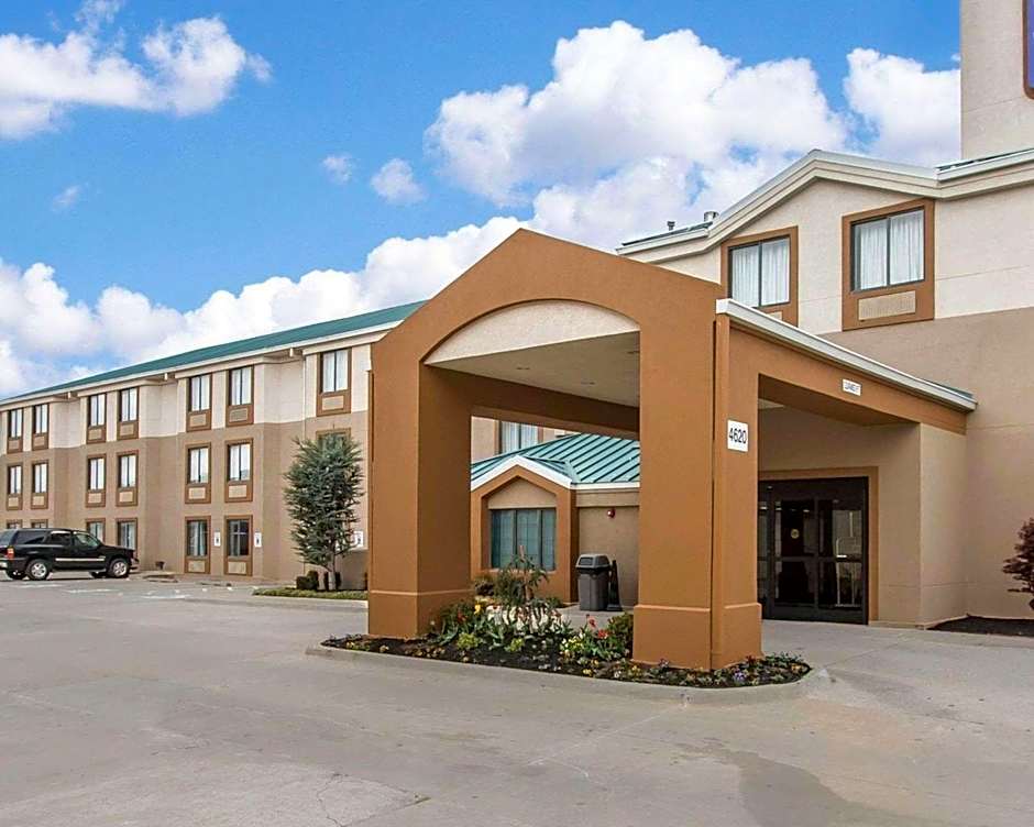 The Douillet by Demeure Hotels