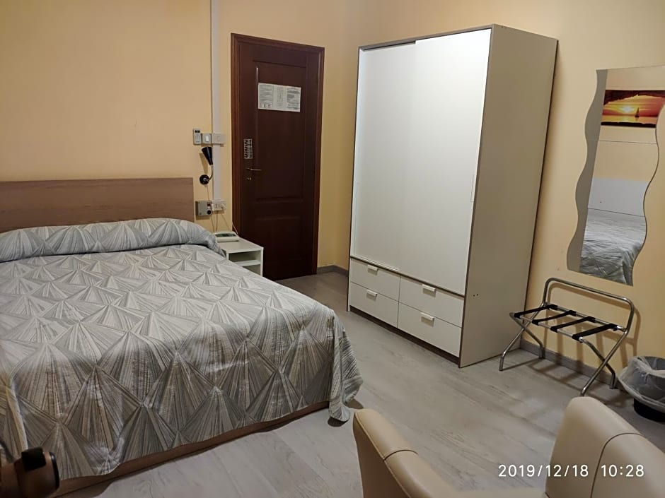 Giappone Inn Parking Hotel