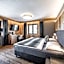 ALMMONTE SENSUM SUITES - Funky Living Hotel