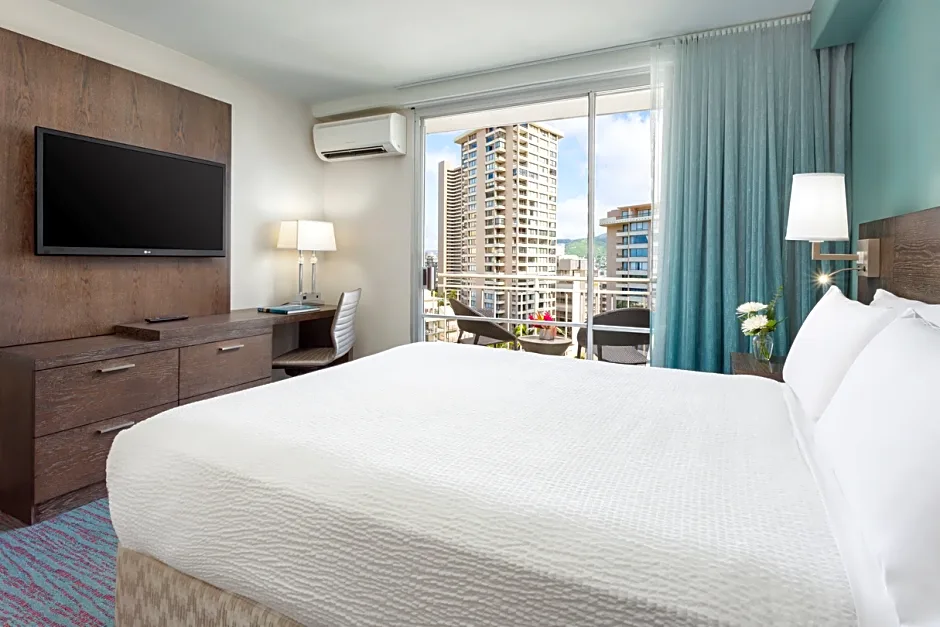 The Courtyard by Marriott Waikiki Beach