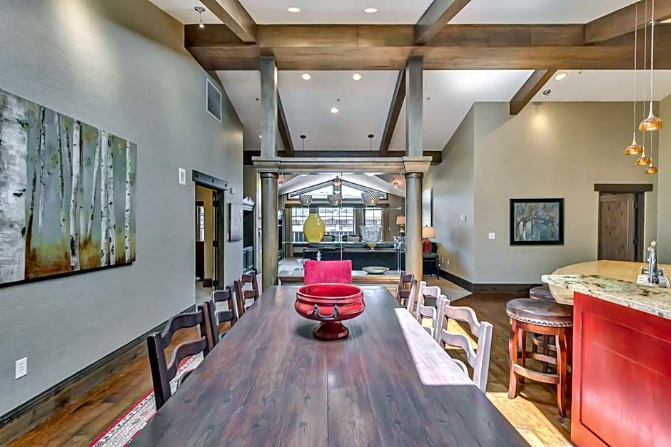 The Chateaux Deer Valley