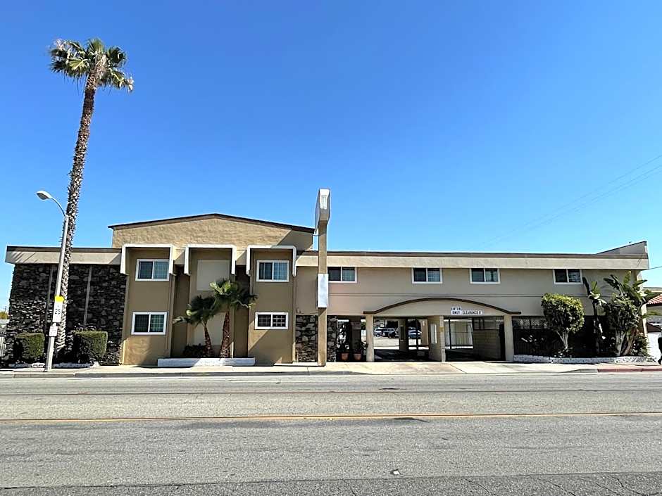 Grand Inn