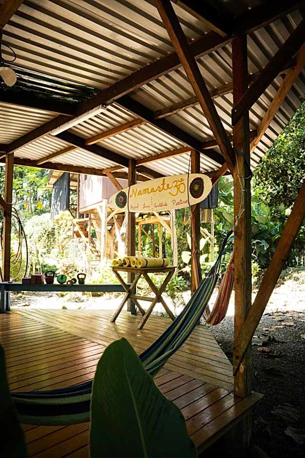 Flutterby House Hostel