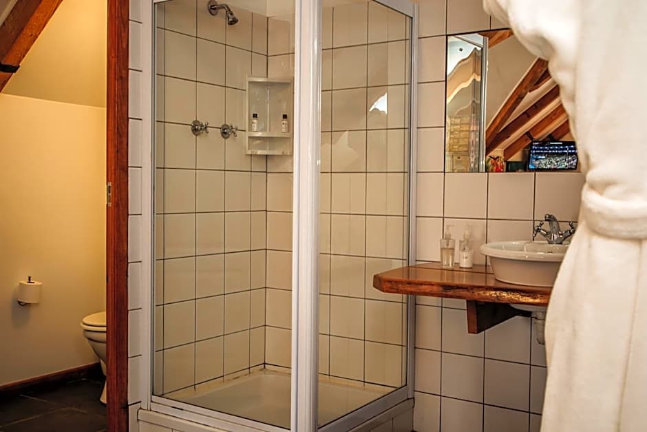 Aan de Oever Guesthouse