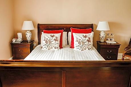 King Room with Spa Bath