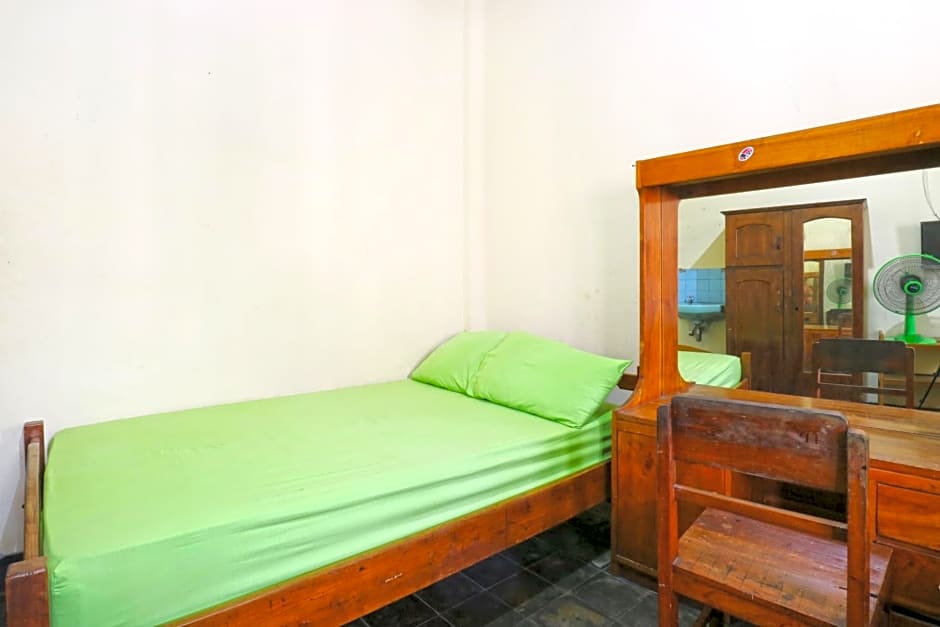 Hotel Mawar II