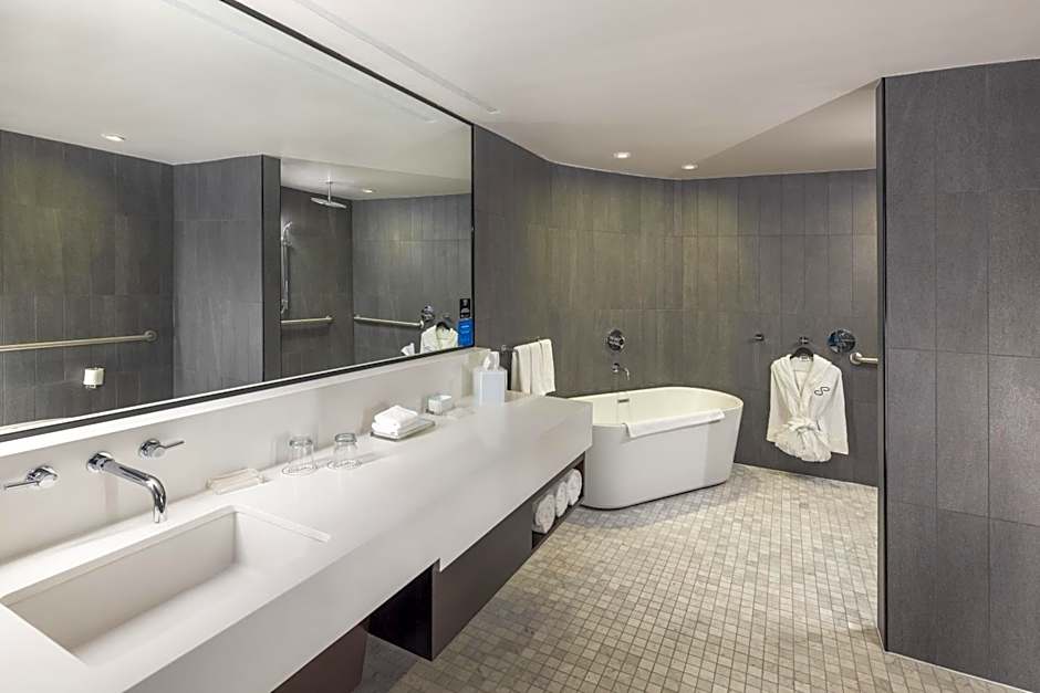 The Statler Dallas, Curio Collection By Hilton