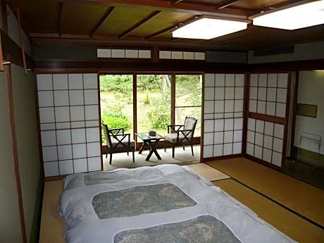 Japanese-Style Room