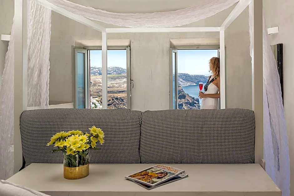 Mythical Blue Luxury Suites