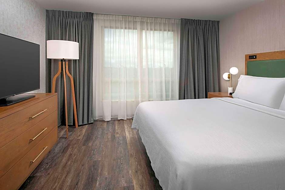 Embassy Suites By Hilton Dulles - North/Loudoun