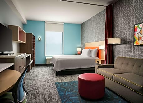 1 King Bed Studio Suite Nonsmoking