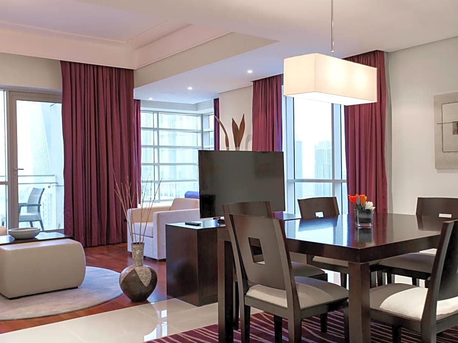 Pullman Dubai Jumeirah Lakes Towers