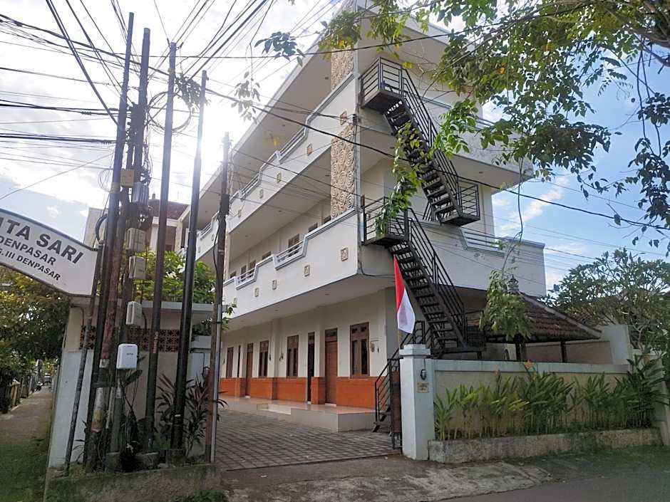 Adi Pelita Sari Bali