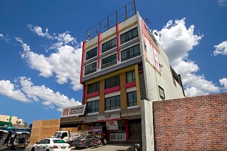 OYO 666 Mc Hotel Fairview