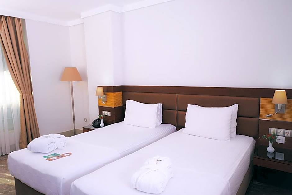ARMİS HOTEL