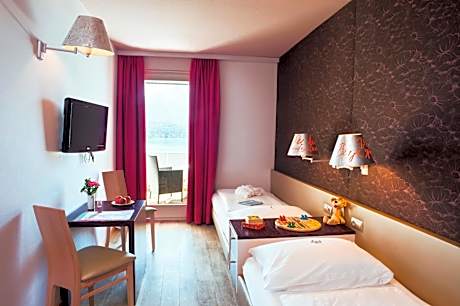 Standard Family Room