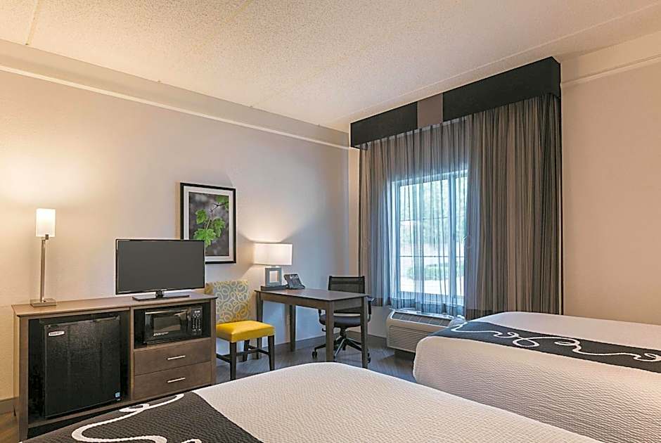 La Quinta Inn & Suites by Wyndham Atlanta Alpharetta