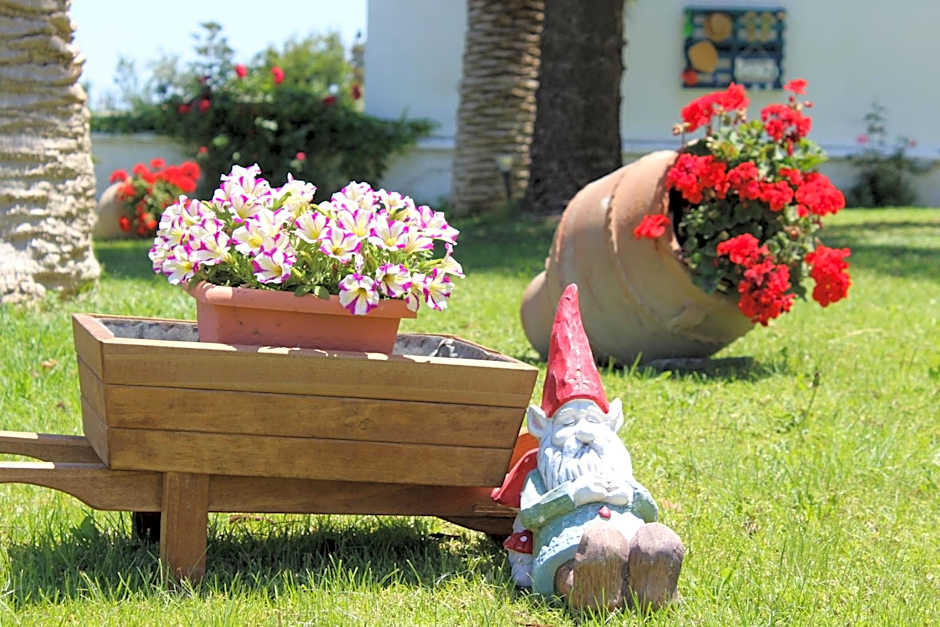 Panorama Studios & Apartments