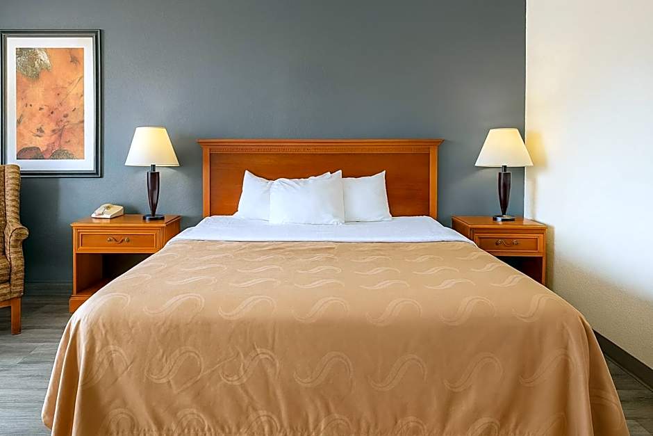 Quality Inn & Suites Conference Center Mcdonough