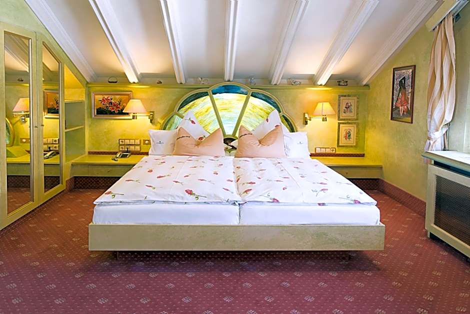 AKZENT Hotel Restaurant Altdorfer Hof