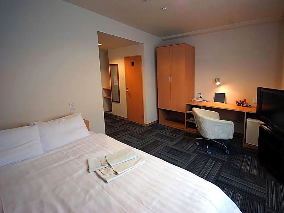New Station Hotel