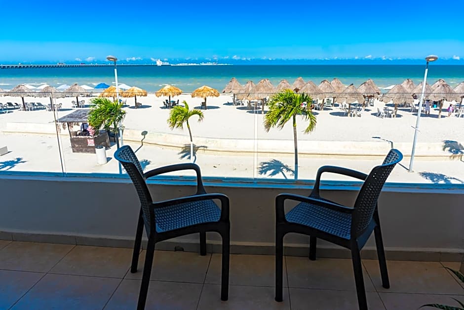 Hotel & Suites Domani