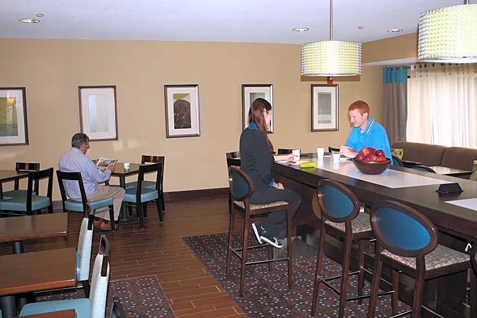 Hampton Inn By Hilton East Lansing