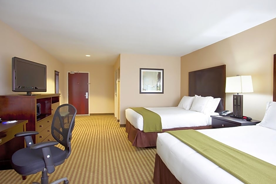Holiday Inn Express Le Roy, an IHG Hotel