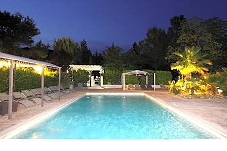 Auberge Des Pins
