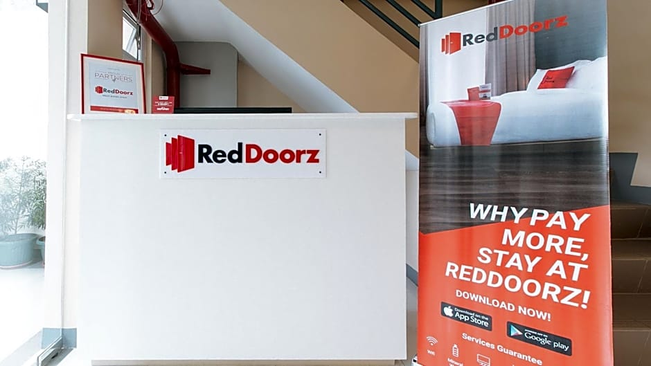 RedDoorz Plus @ Torre De Manuel Residences 1