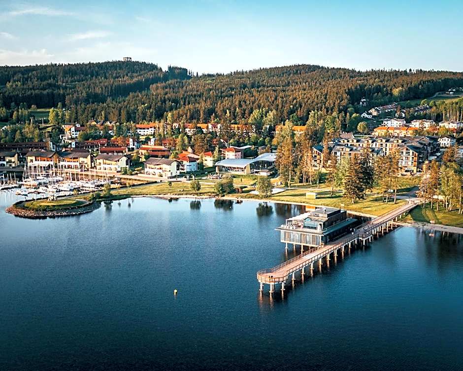 MOLO LIPNO RESIDENCE