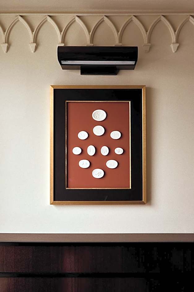 Grand Hotel Bellevue London