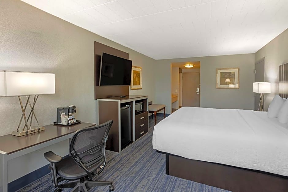 Best Western Plus Reading Inn & Suites