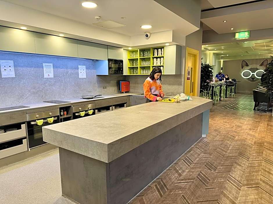 Kinlay Hostel Eyre Square