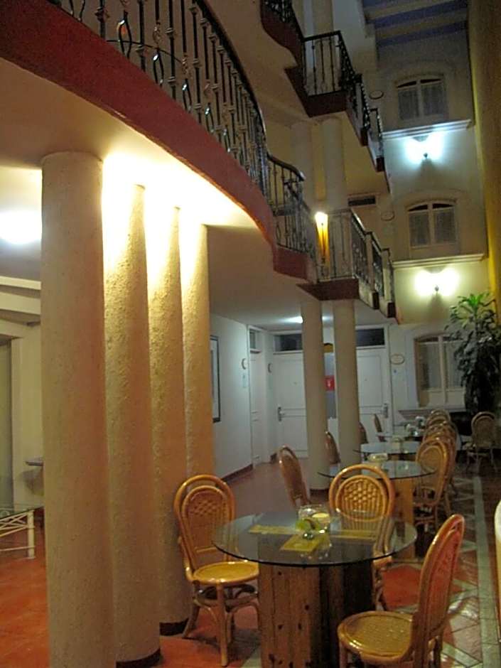 Hotel Casona de los Vitrales