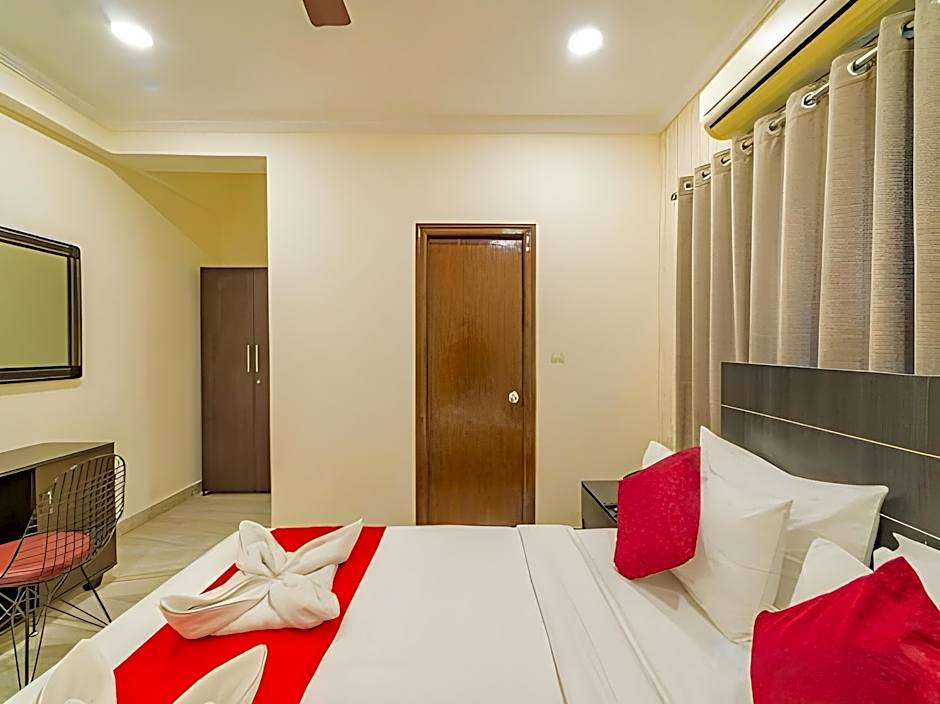 Hotel Athome & Serviced Apartments By Deccan Serai Hotels