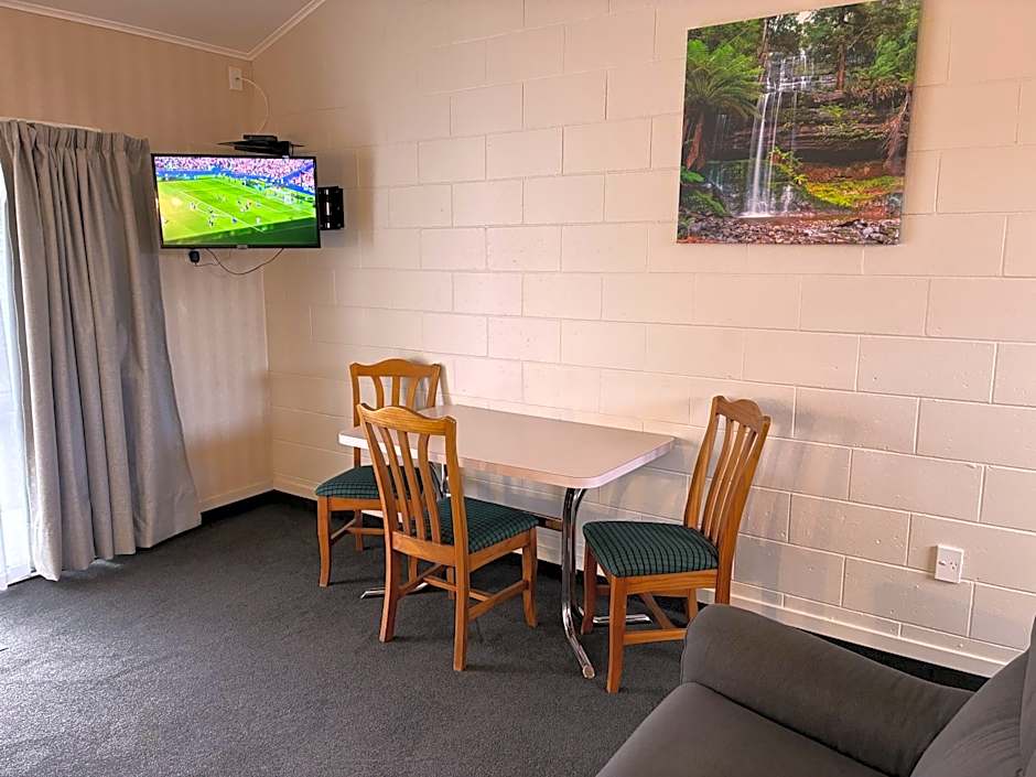Charlies Motor Lodge