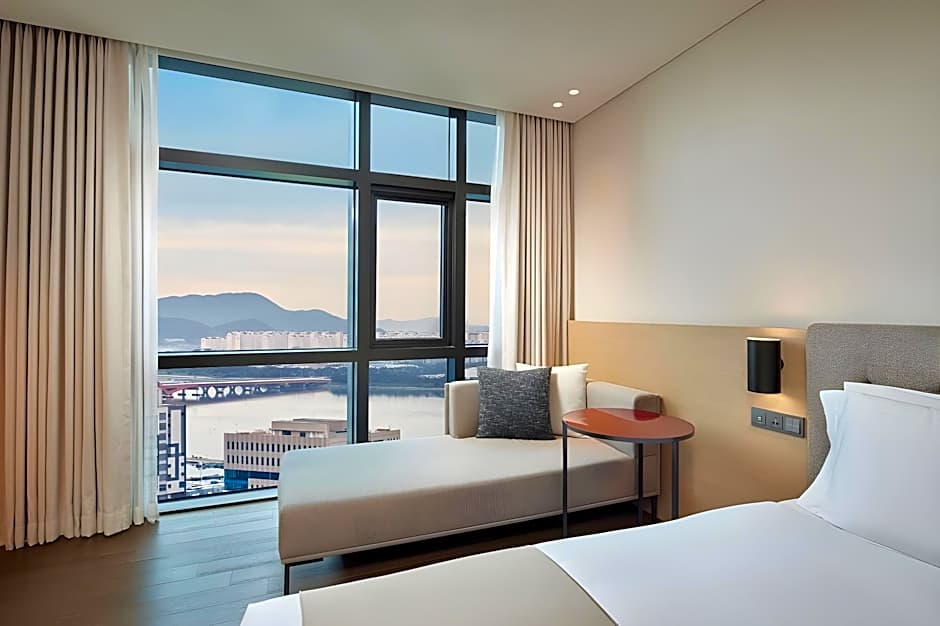 Shilla Stay busan Gimhae Airport (Noksan)