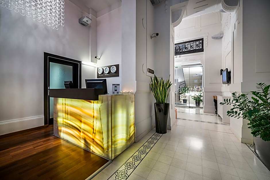 Opera Garden Hotel & Apartments