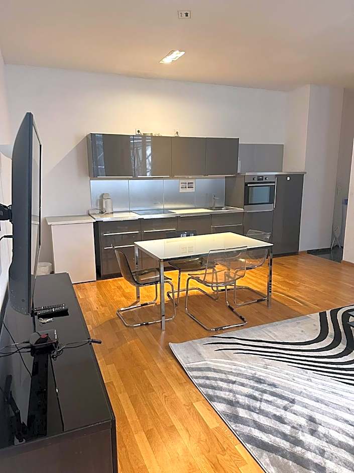 Al Nafurah Apartments