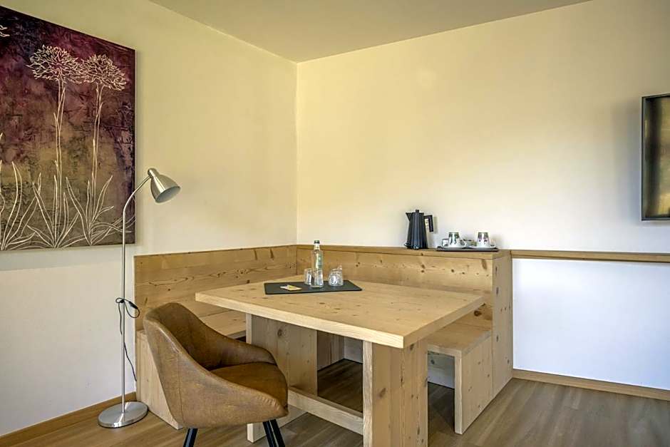 Giallo Dolomiti Wellness