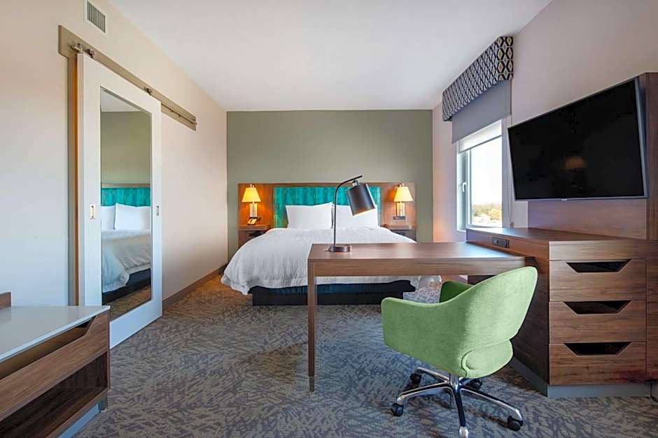 Hampton Inn By Hilton & Suites Edmonton St. Albert, AB
