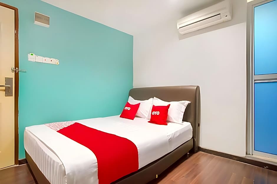 Hotel O Taj (seksyen 13)