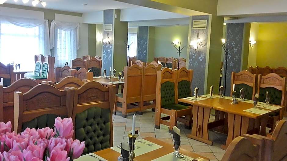 Pollushof Panzió és Étterem