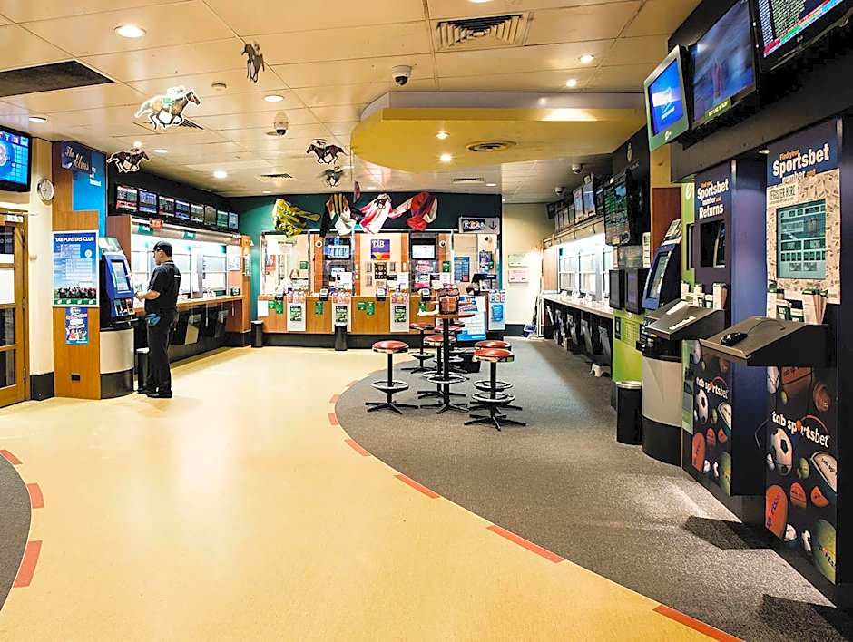 Nightcap at Skyways Hotel