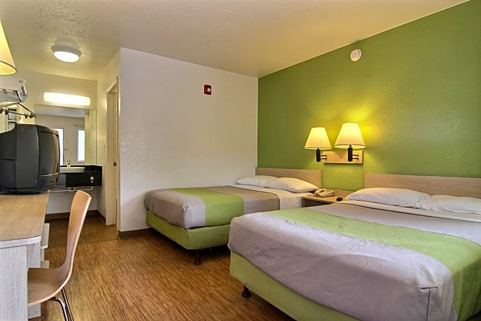 Motel 6-Albuquerque, NM - Midtown