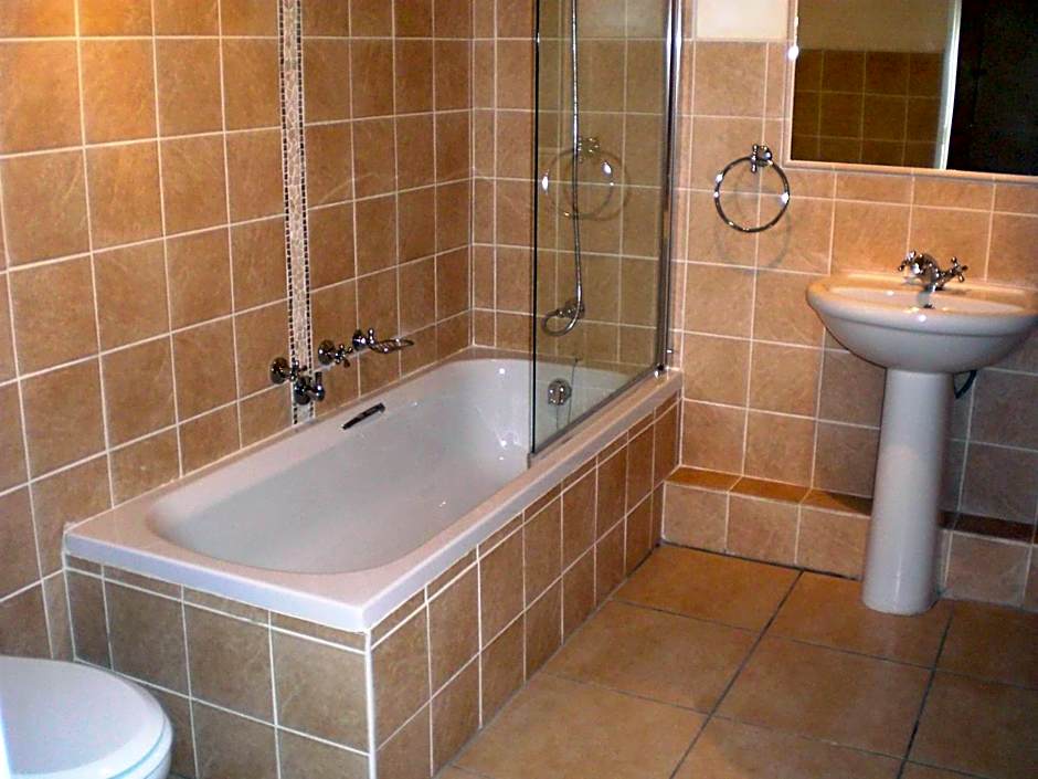 Porcupine Ridge Guest House