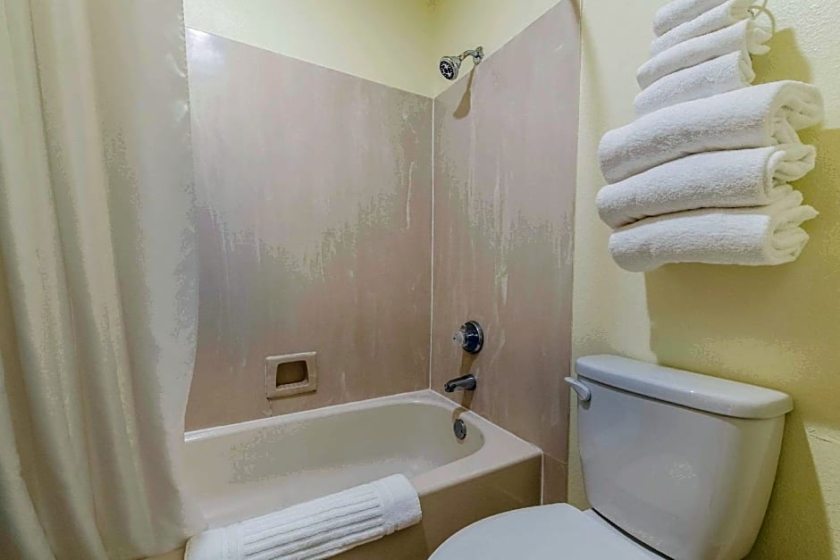 Quality Inn Bellevue