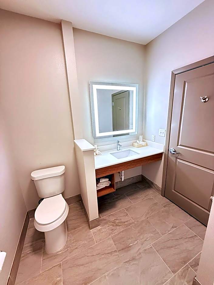 Holiday Inn Express Kenedy By IHG